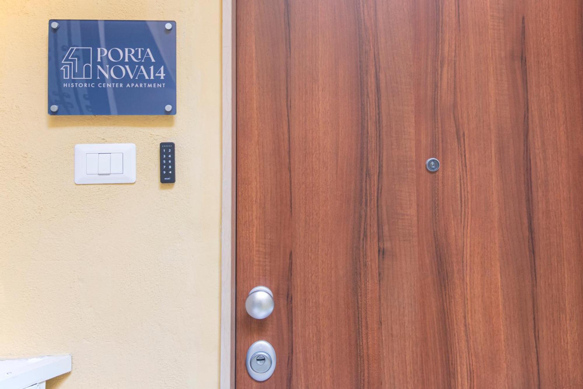 Portanova14 - Historic Center Apartment Napoli Exterior foto